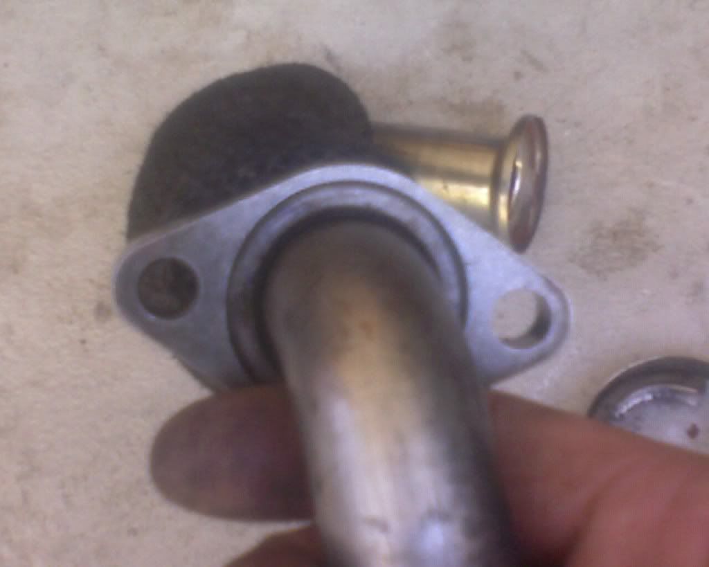 LOST JEEPS • View topic 2005 CRD has nice oil leak! Dealer says its